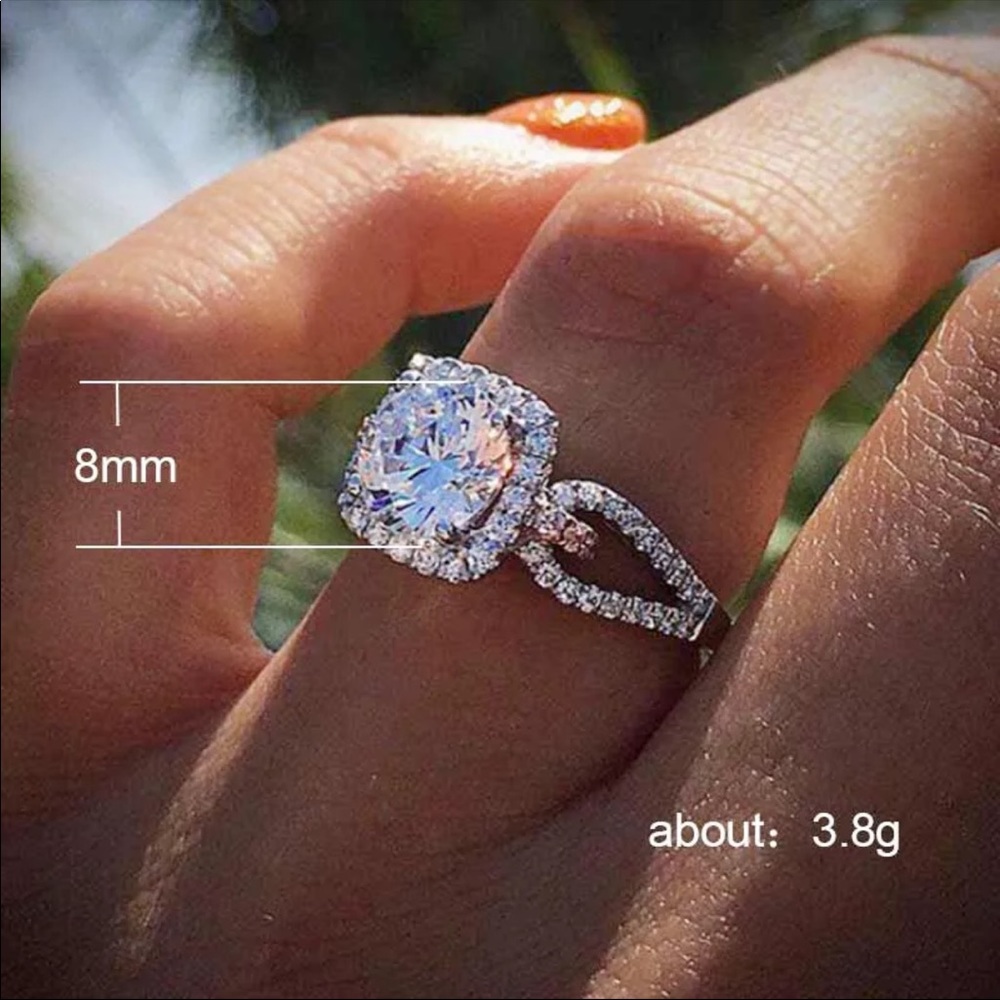 Lovely💕Round Cut White Sapphire 925 Silver Ring - Picture 3 of 3